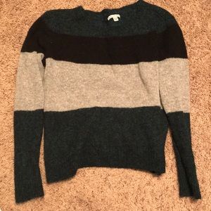 American Eagle sweater